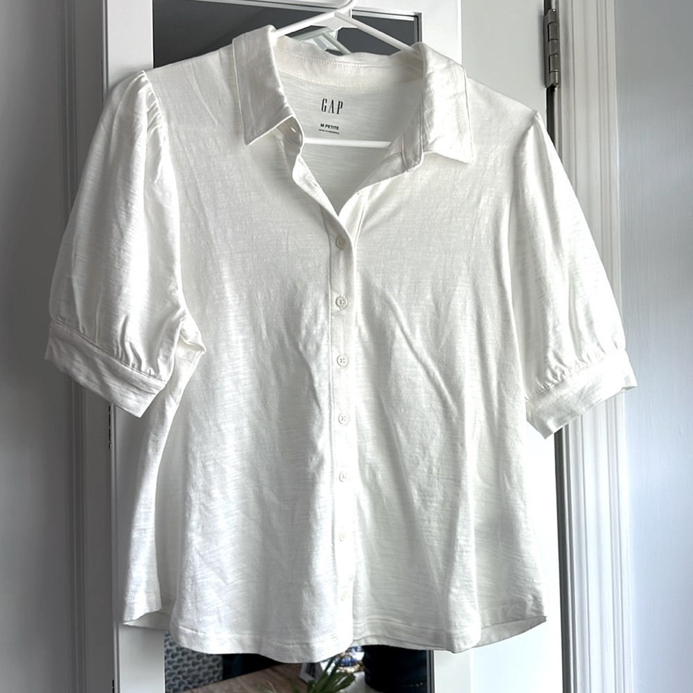 NWT Gap puff shoulder button white blouse
